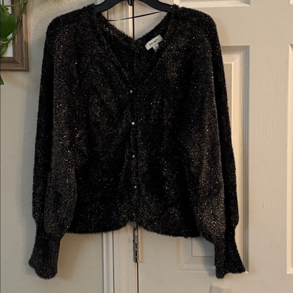 On 34th Sweater - Picture 1 of 13